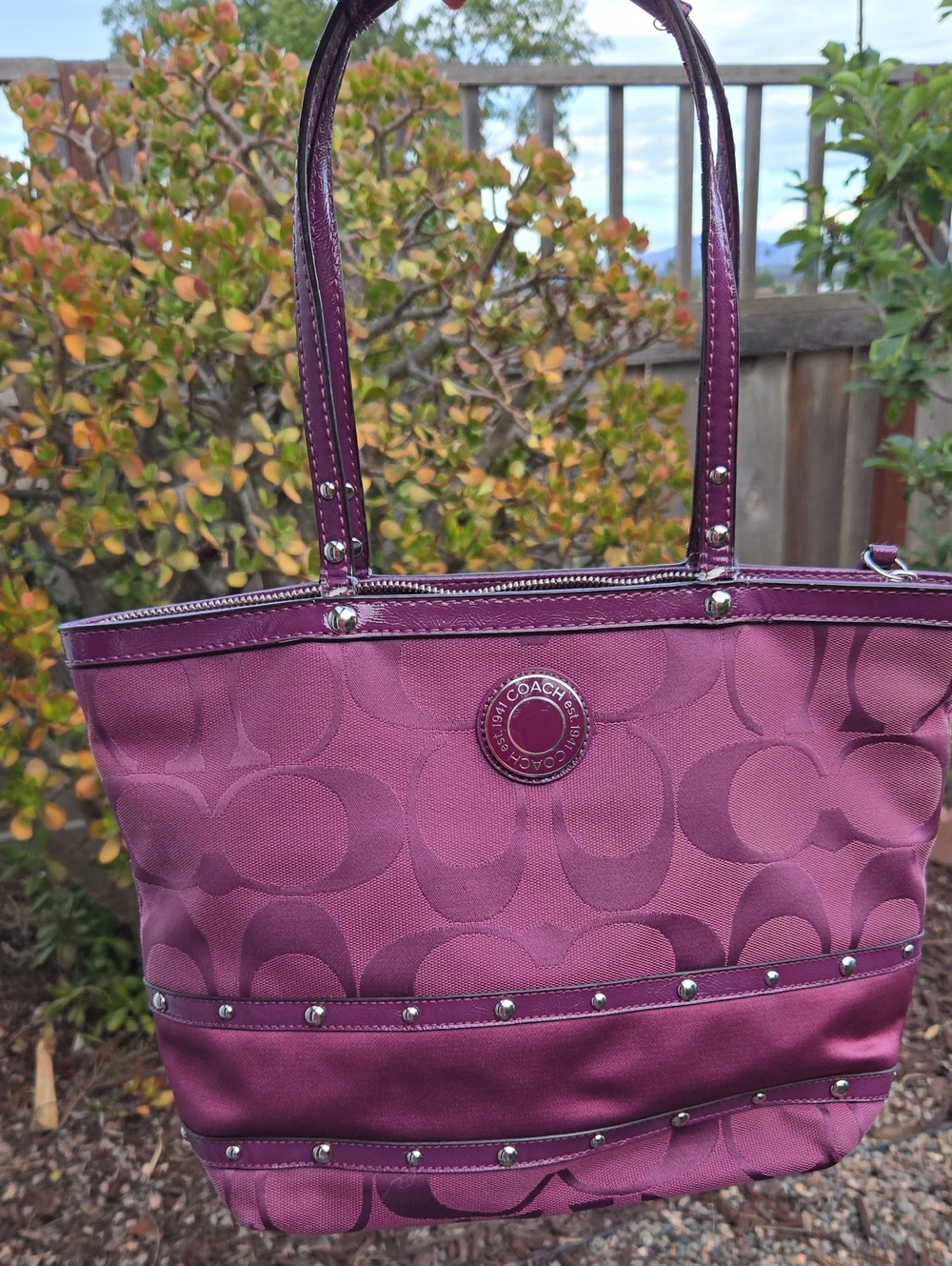 Coach Plum Signature Jacquard Shpulder Bag